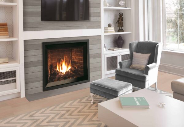 Enviro g39 gas fireplace with traditional logs