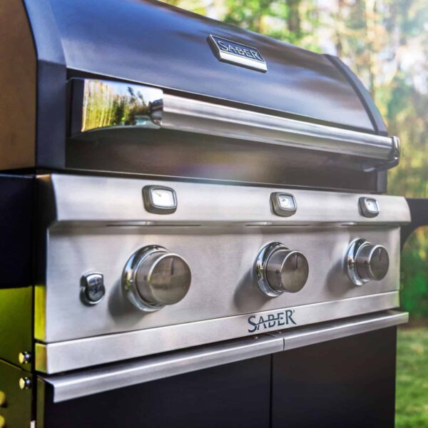 Saber 3-burner cast black gas grill