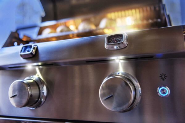 Saber elite 3-burner stainless steel gas grill