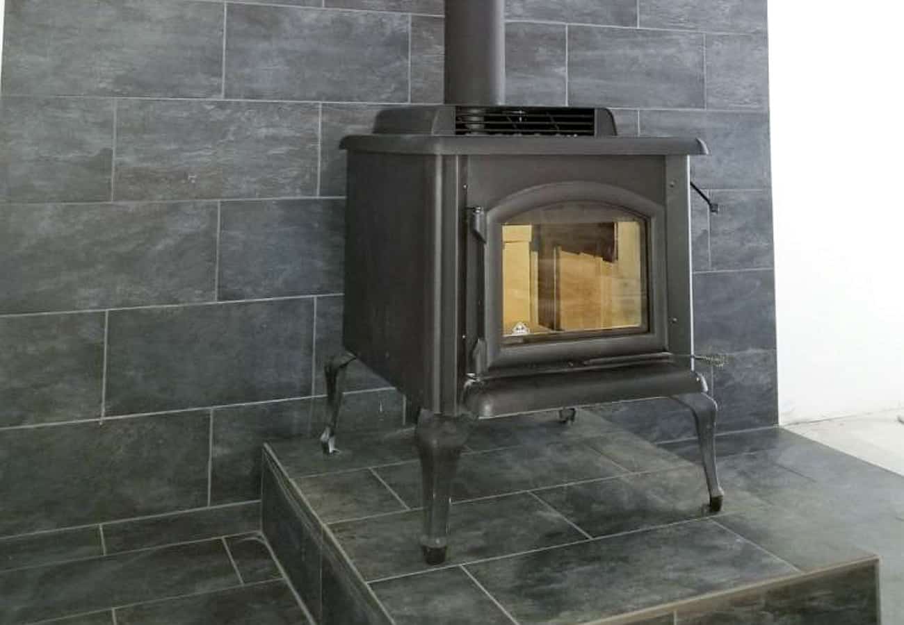 Black_wood_stove_client