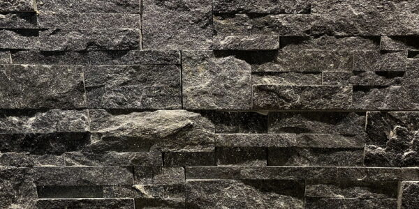 Natural ledge panel quartzite ledge midnight black 1000x500 1 image on safe home fireplace website