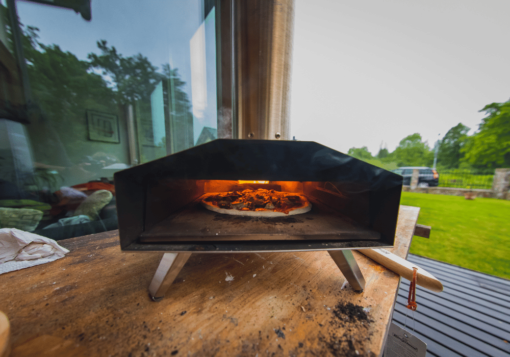 Backyard pizza oven